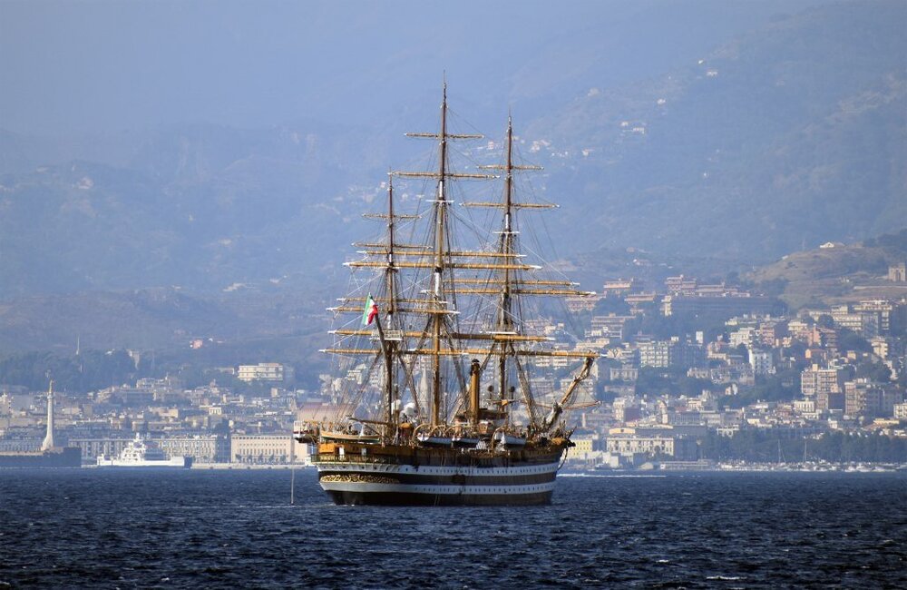 DSC_0138_Vespucci_557.thumb.JPG.2b452e500d5d983cbd2f111198446250.JPG