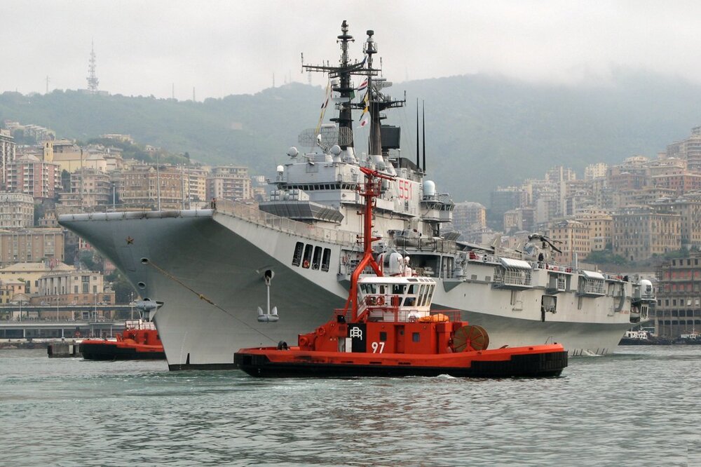 24 AMERICA IV & GARIBALDI parodi.jpg