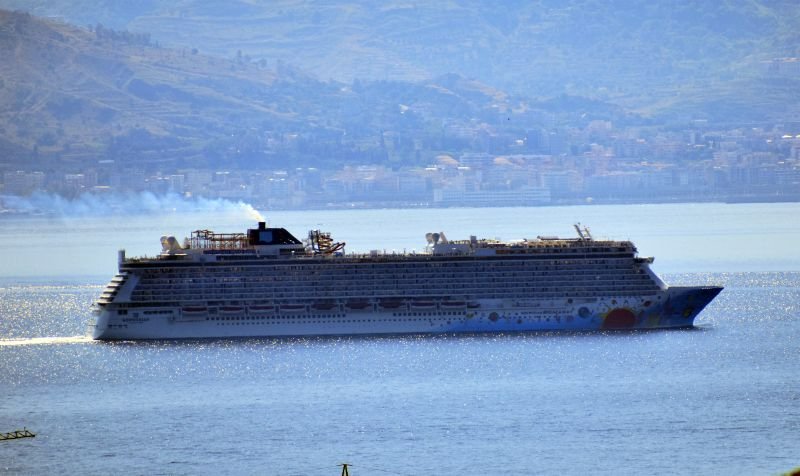 DSC_0748_Norwegian_Breakaway_01.JPG.2a6b275330208e98733e6a52b17abd51.JPG