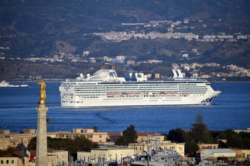 DSC_0644_IslandPrincess_481.JPG.440c22344370bf1d65b7e46b31d380e6.JPG