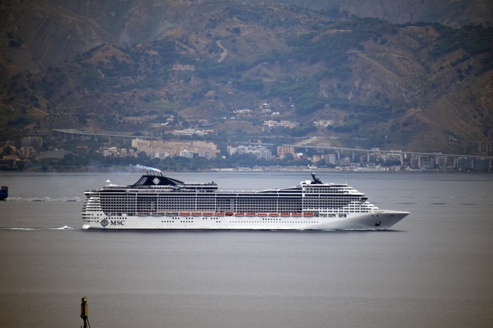 DSC_0324_MSC_Divina_6356.thumb.JPG.590b7b35598d7cd902120e93d737840c.JPG